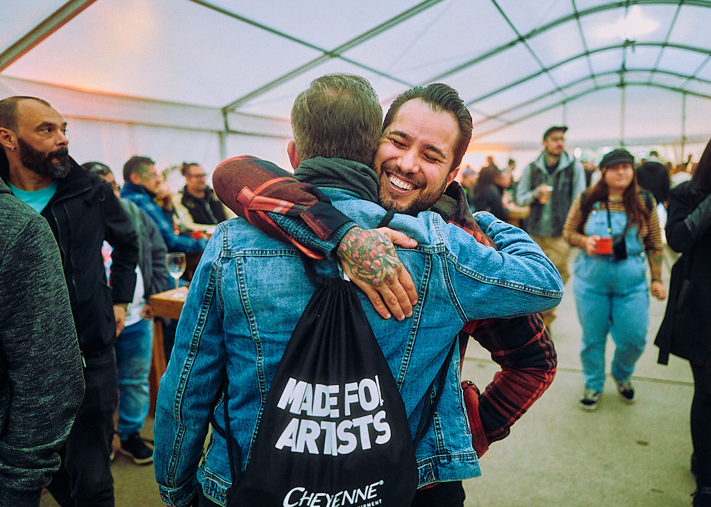 eventfotografie-am-cheyenne-tattoo-factory-day-von-tattoo-artist-und-besucher-in-berlin